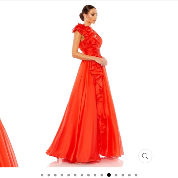 MAC DUGGAL RUFFLE DETAILED EVENING GOWN - Picture 3 of 9